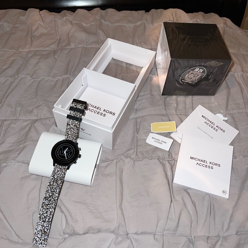 MICHAEL KORS ACCESS Special Edition Swarovski Crystals SmartWatch Retailed $400